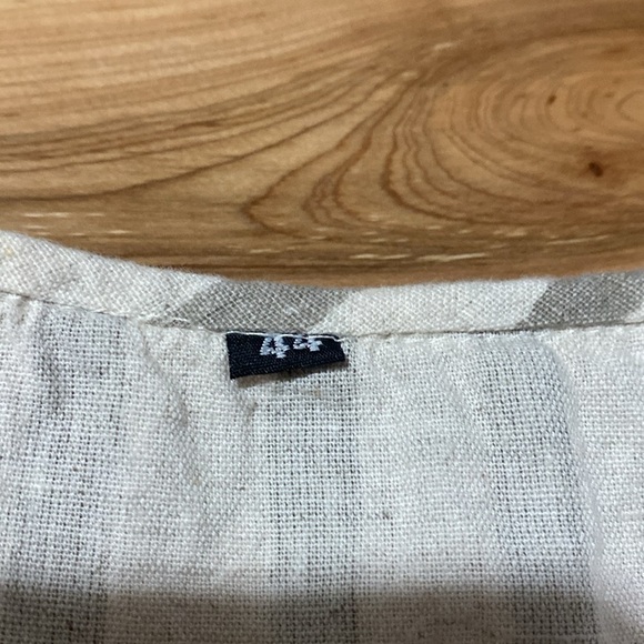 Striped Sleeveless Crop Top with Embroidered Design - Picture 15 of 15